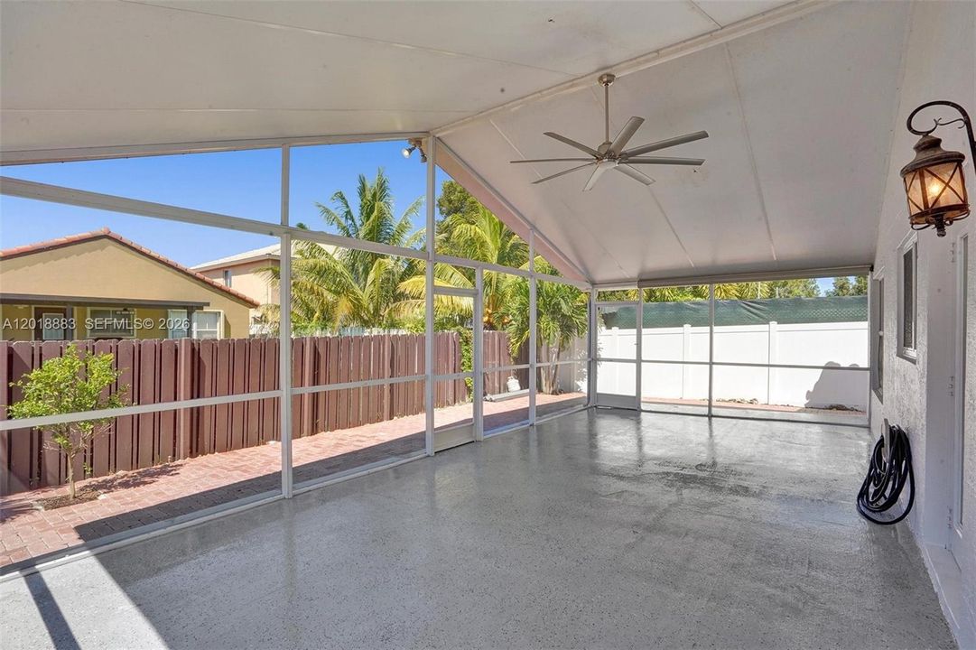 For Sale: $630,000 (4 beds, 2 baths, 1667 Square Feet)