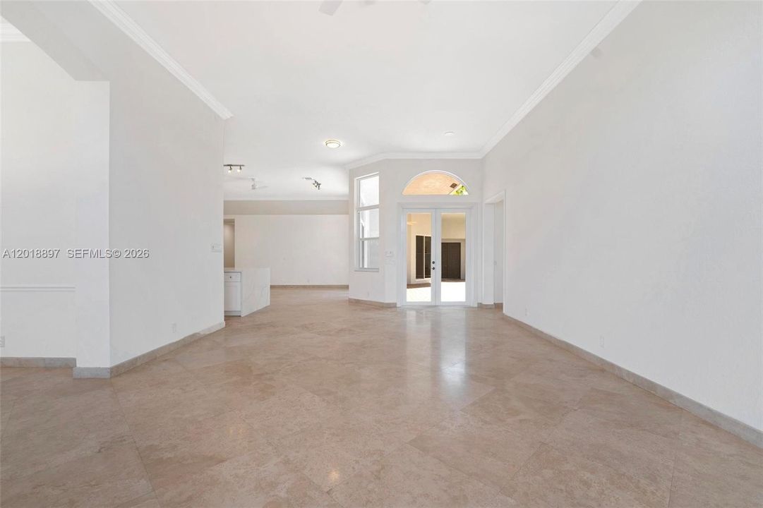 En Renta: $7,990 (4 camas, 3 baños, 3176 Pies cuadrados)