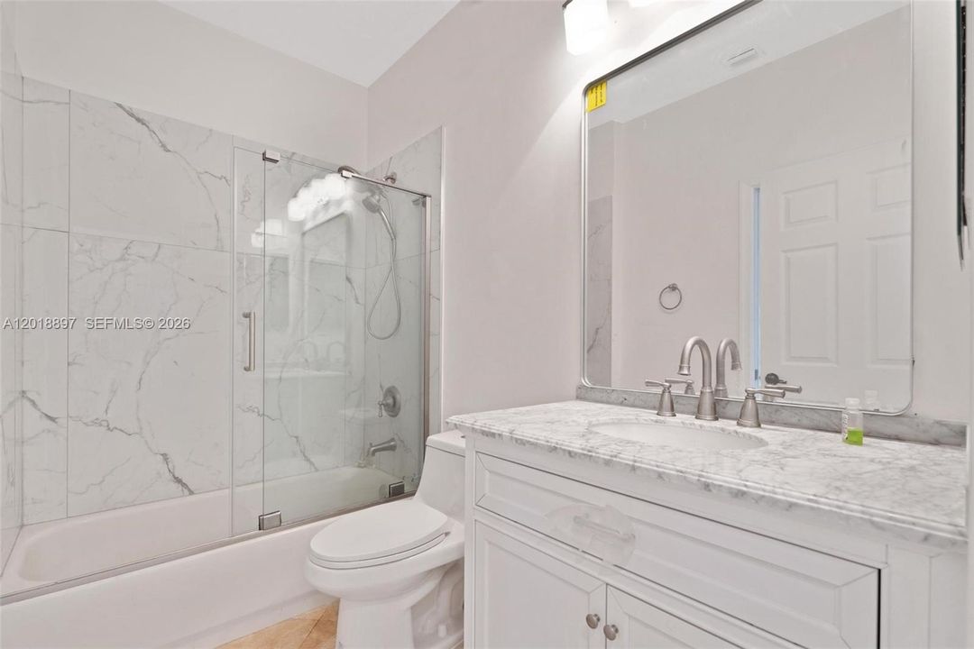En Renta: $7,990 (4 camas, 3 baños, 3176 Pies cuadrados)