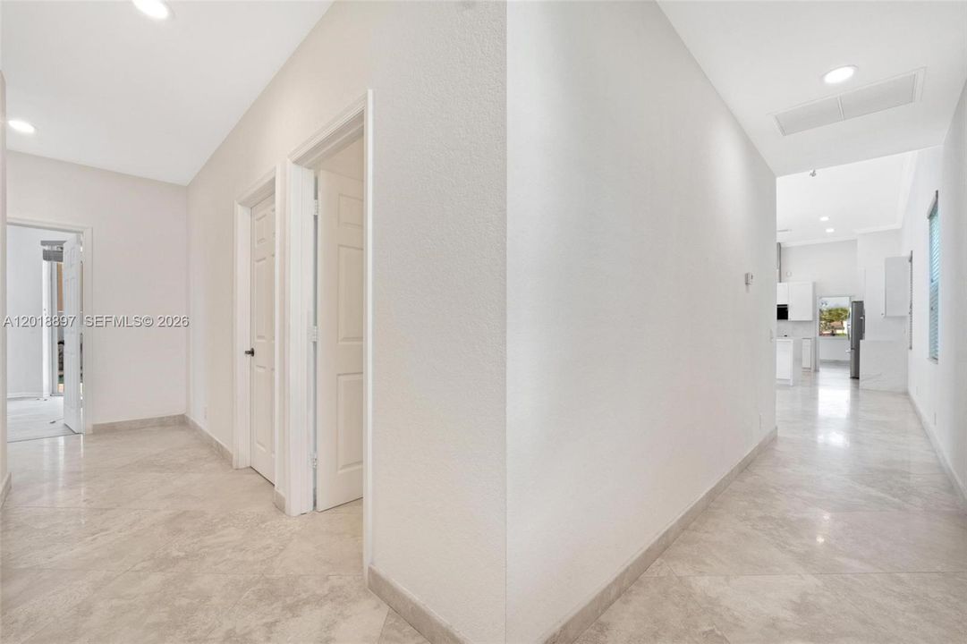 En Renta: $7,990 (4 camas, 3 baños, 3176 Pies cuadrados)
