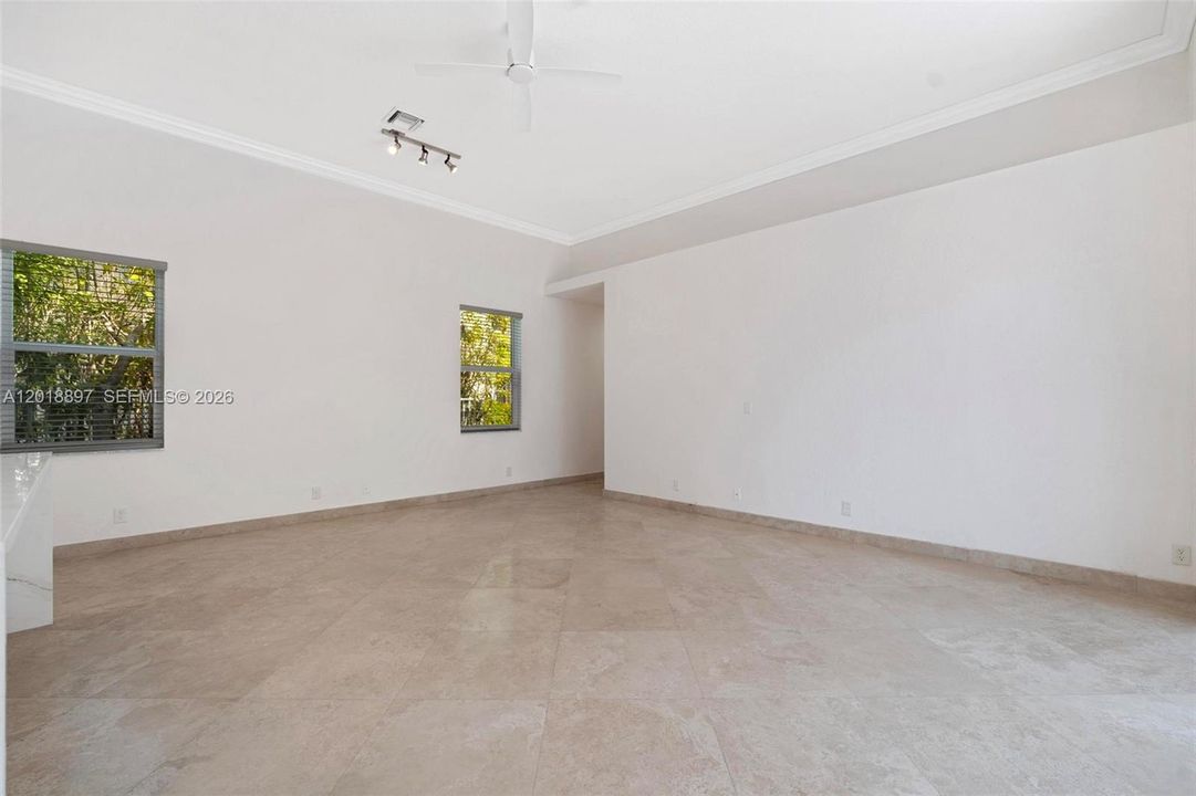 En Renta: $7,990 (4 camas, 3 baños, 3176 Pies cuadrados)