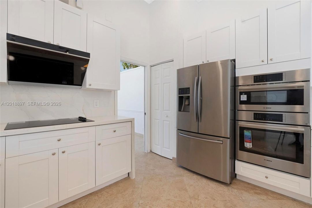 En Renta: $7,990 (4 camas, 3 baños, 3176 Pies cuadrados)