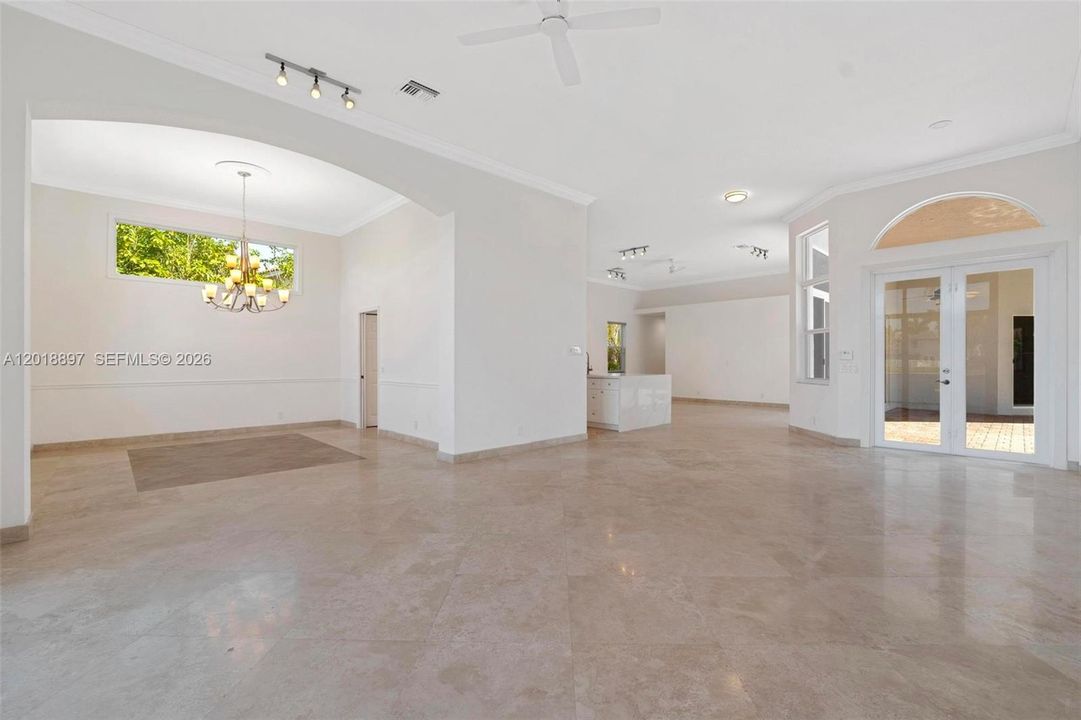 En Renta: $7,990 (4 camas, 3 baños, 3176 Pies cuadrados)