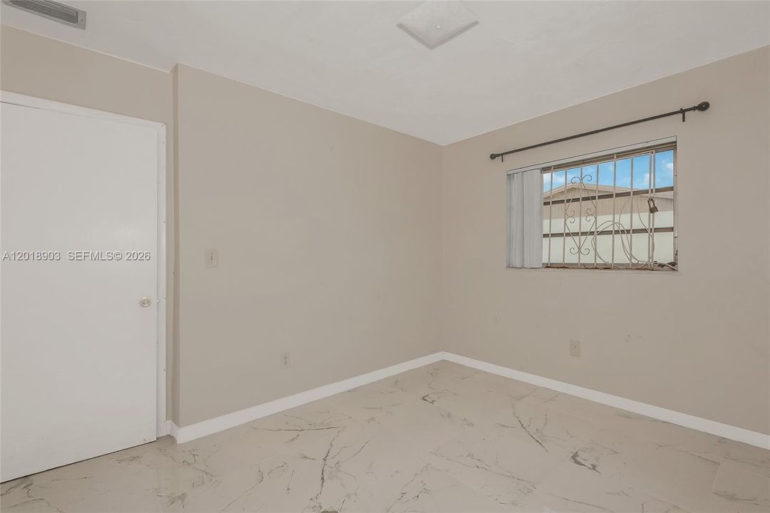 Active With Contract: $549,990 (3 beds, 2 baths, 1452 Square Feet)