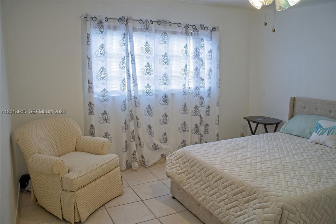 В аренду: $1,450 (1 спален, 1 ванн, 720 Квадратных фут)