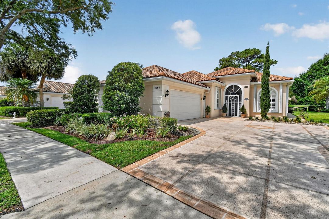 8268SEPalmHammockLane(2)