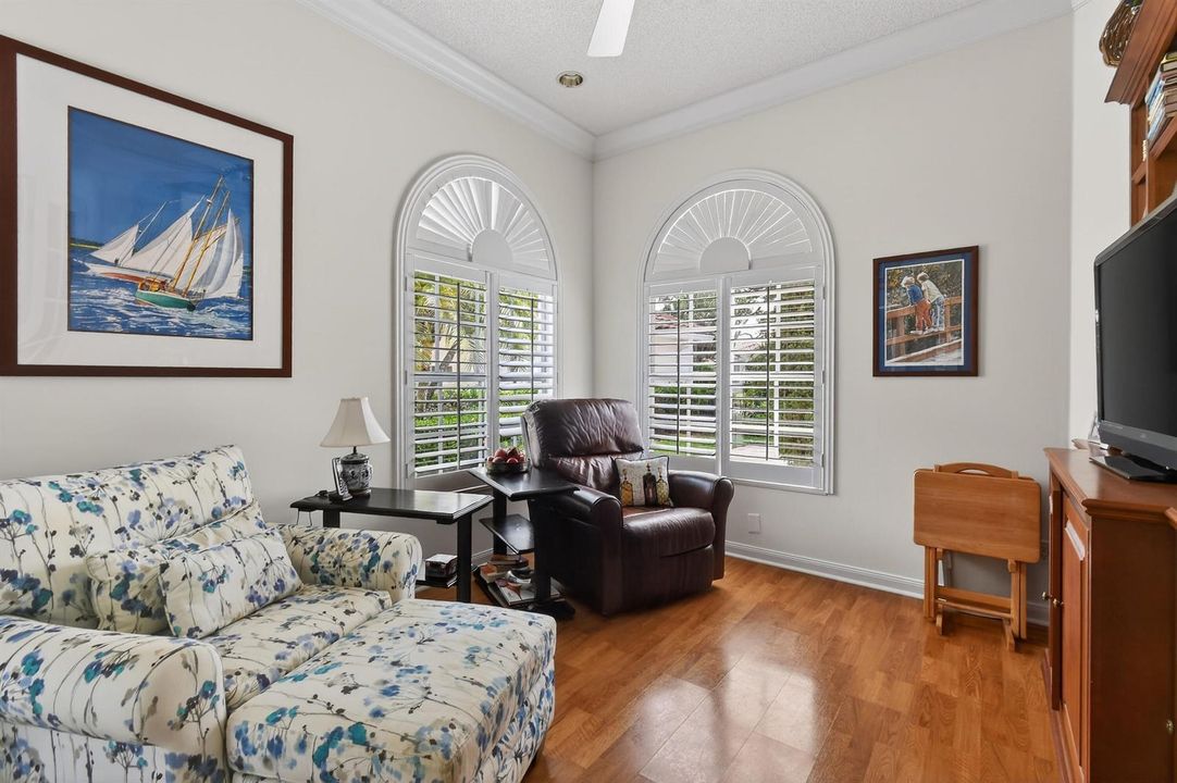 8268SEPalmHammockLane(23)