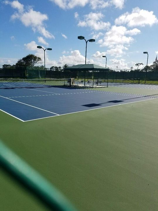 Tennis
