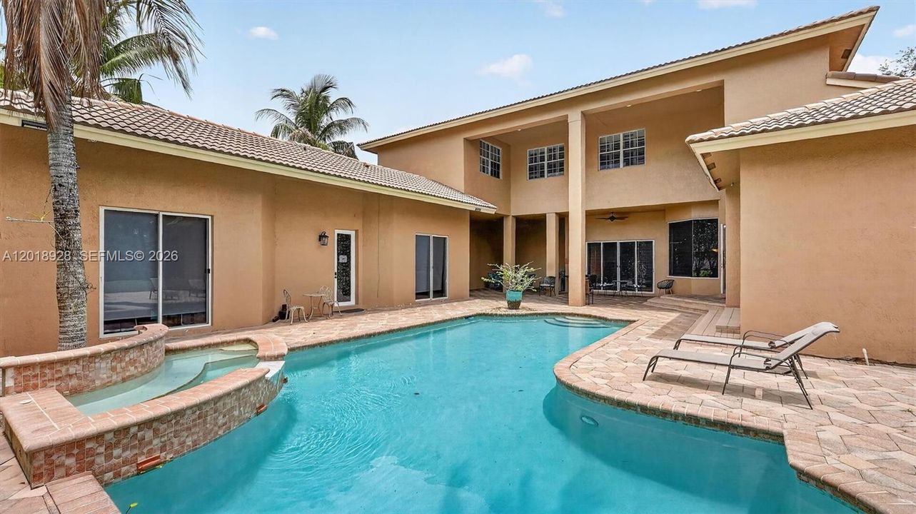 For Rent: $14,000 (5 beds, 4 baths, 5500 Square Feet)