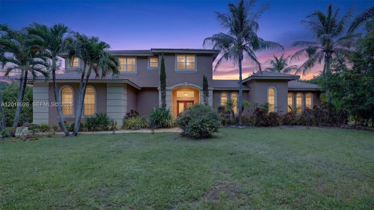 For Rent: $14,000 (5 beds, 4 baths, 5500 Square Feet)