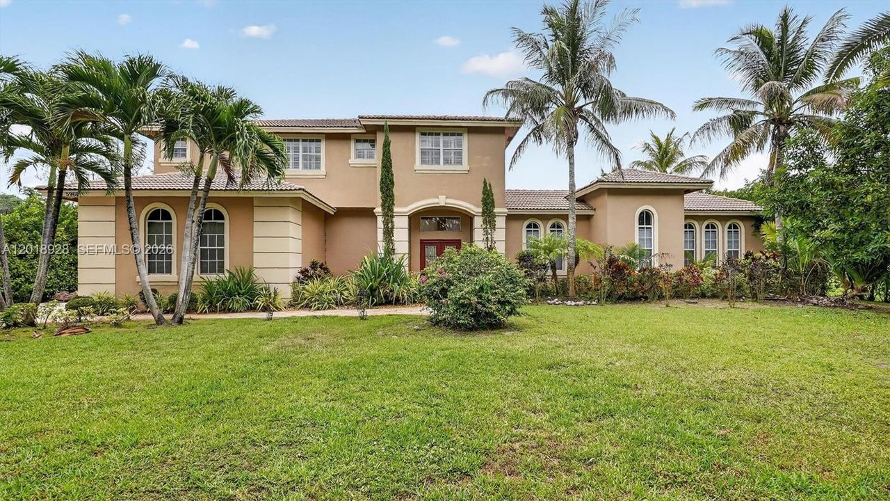 For Rent: $14,000 (5 beds, 4 baths, 5500 Square Feet)