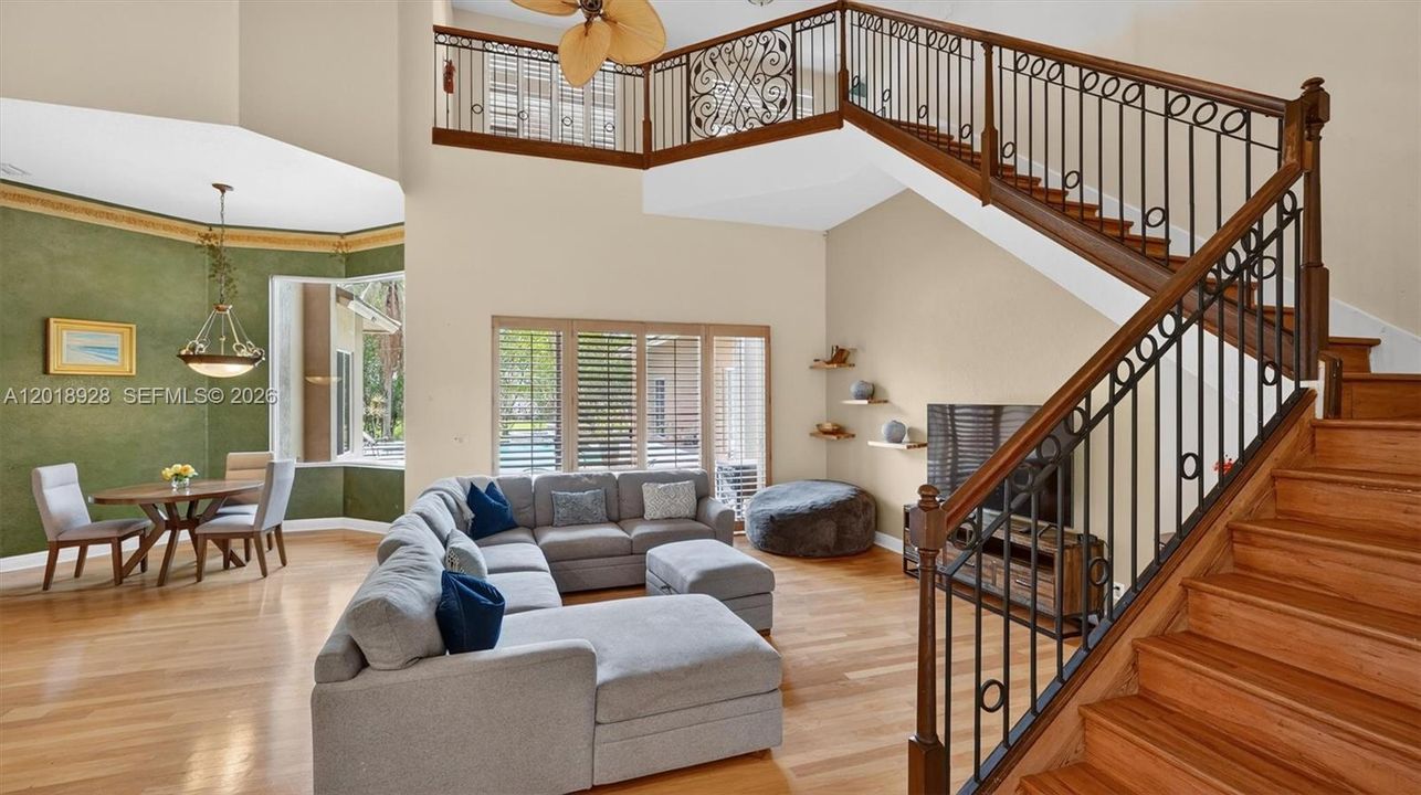 For Rent: $14,000 (5 beds, 4 baths, 5500 Square Feet)
