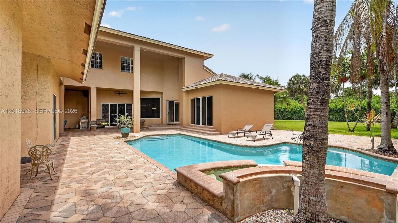 For Rent: $14,000 (5 beds, 4 baths, 5500 Square Feet)