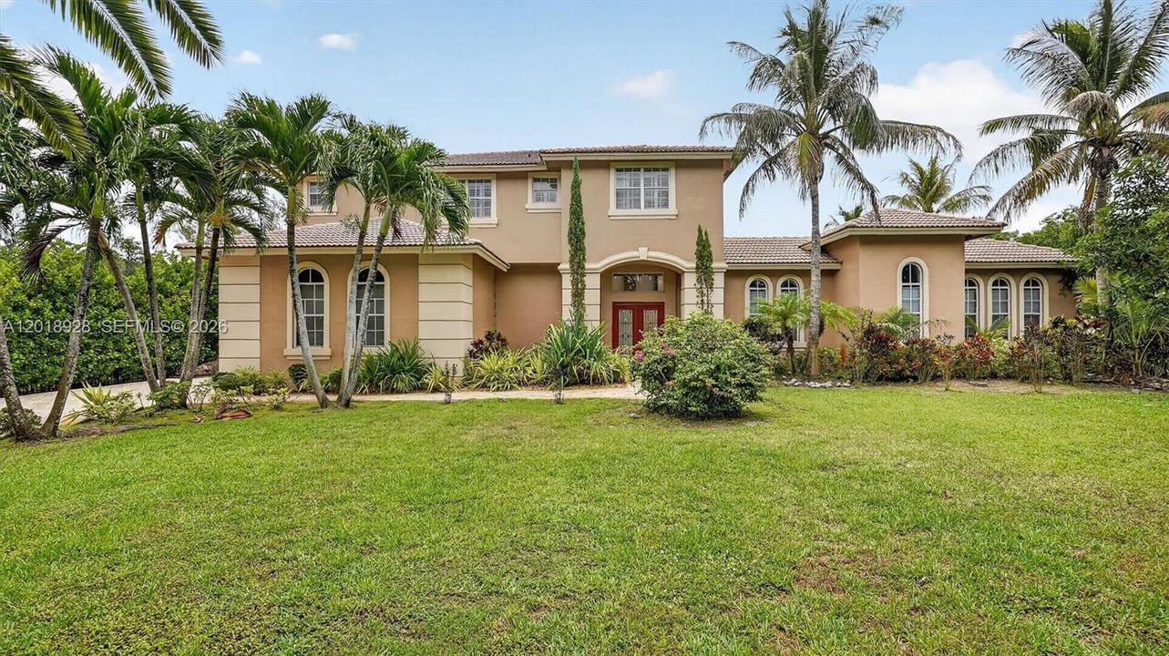 For Rent: $14,000 (5 beds, 4 baths, 5500 Square Feet)