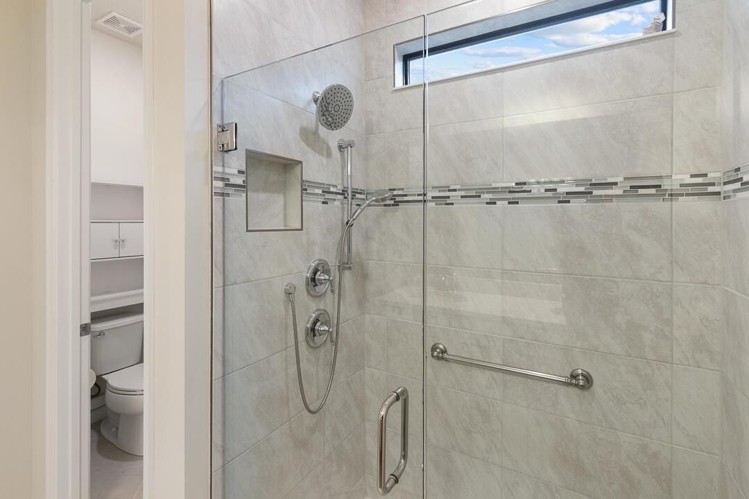 471 SE Vallarta Drive-29