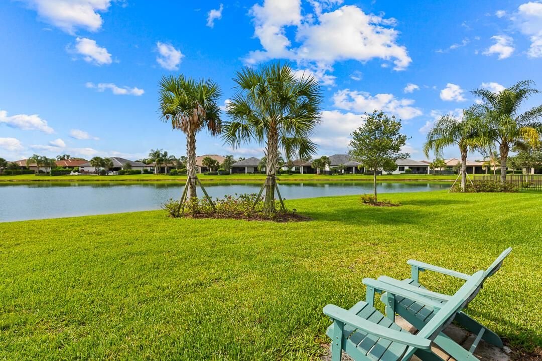 471 SE Vallarta Drive-43