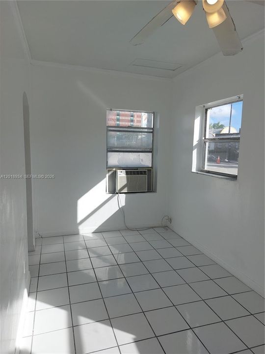 Activo con contrato: $1,400 (0 camas, 1 baños, 260 Pies cuadrados)