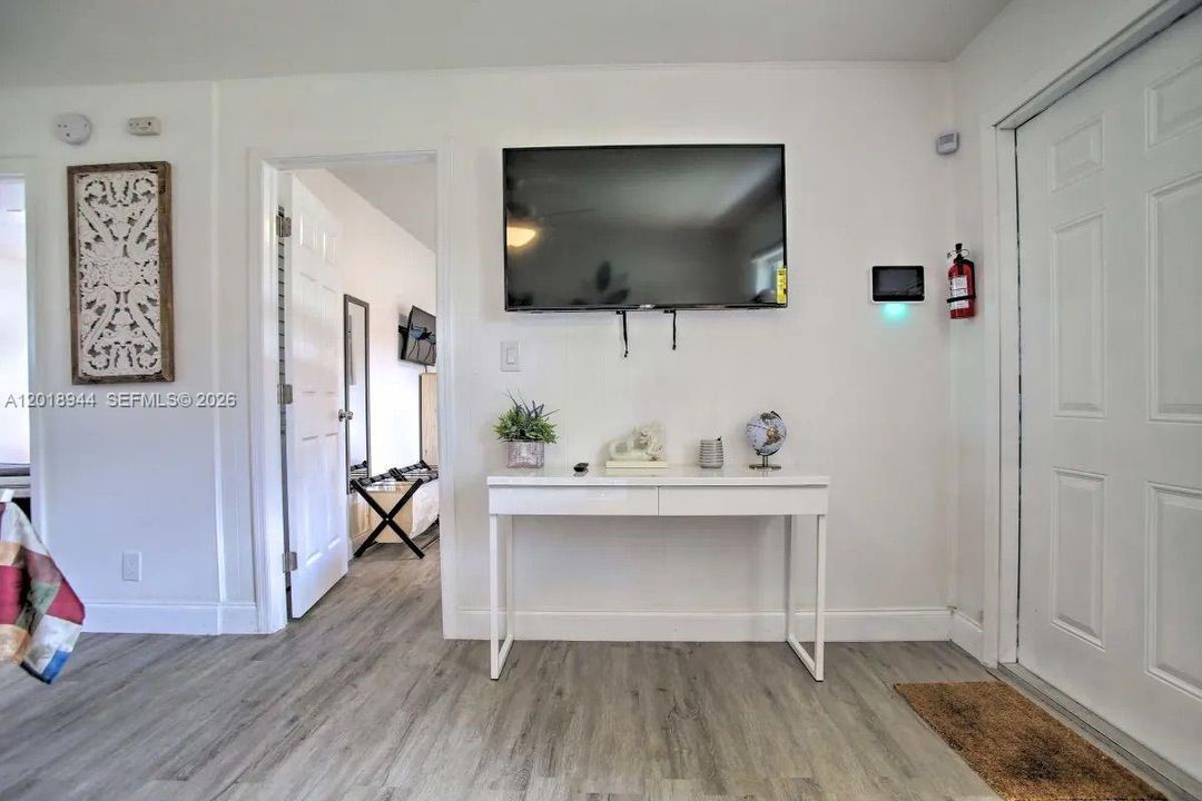 Active With Contract: $454,900 (0 beds, 0 baths, 1241 Square Feet)