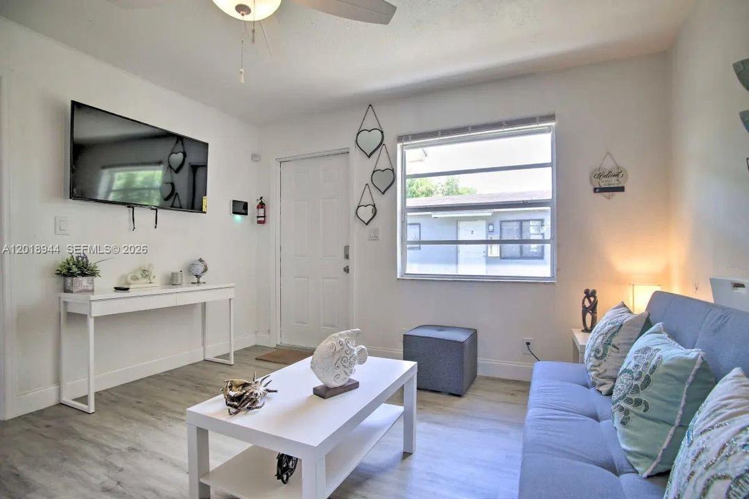Active With Contract: $454,900 (0 beds, 0 baths, 1241 Square Feet)
