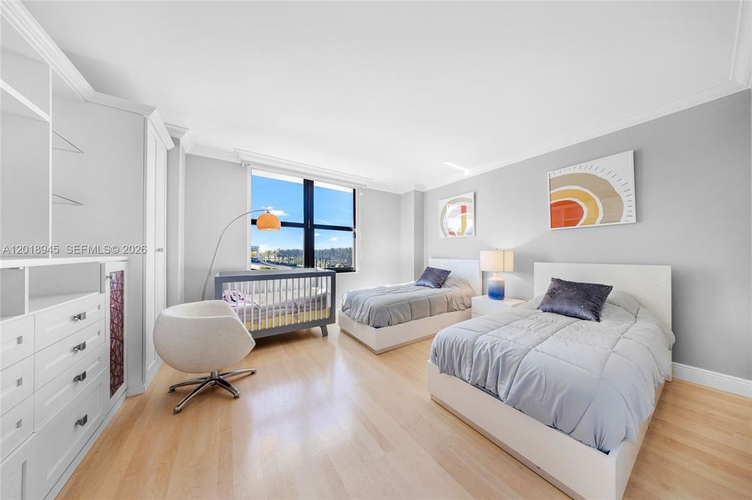 For Rent: $6,850 (2 beds, 3 baths, 1942 Square Feet)