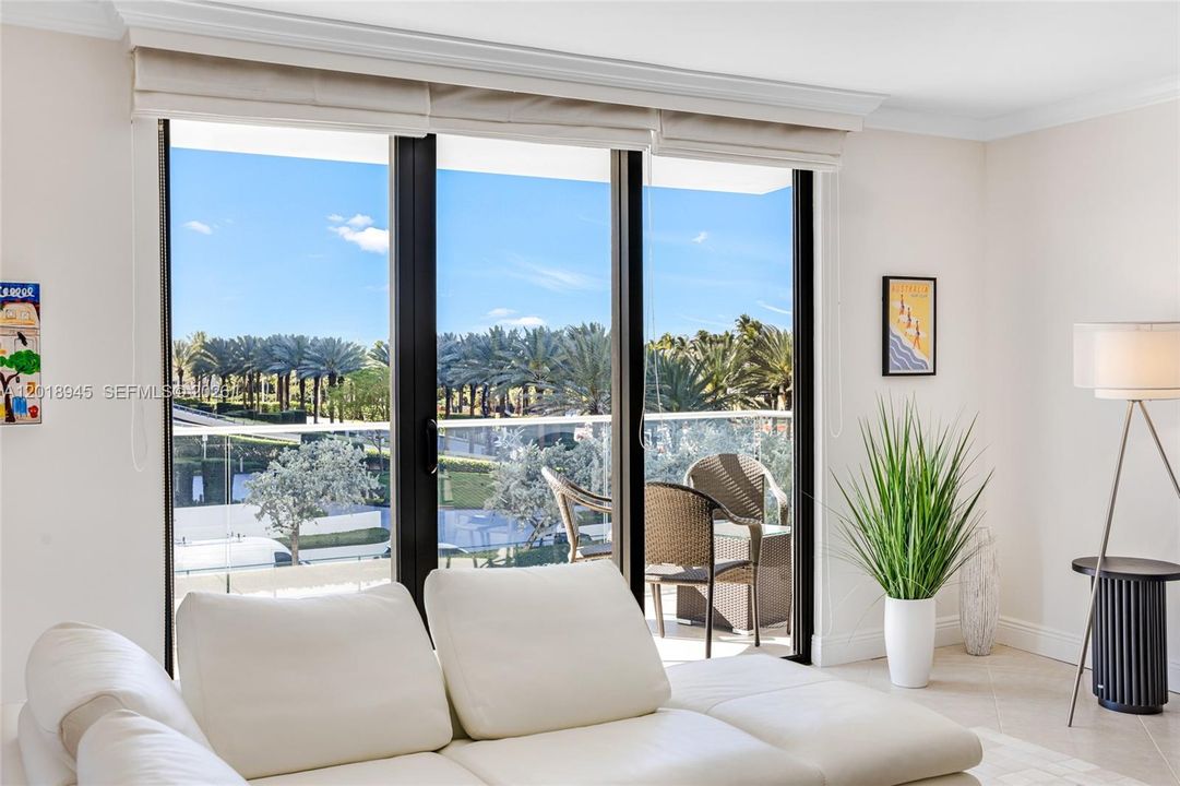 For Rent: $6,850 (2 beds, 3 baths, 1942 Square Feet)