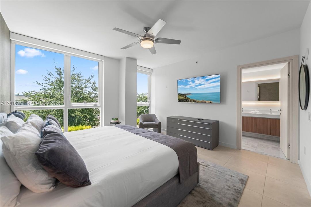 For Rent: $11,500 (2 beds, 3 baths, 1636 Square Feet)