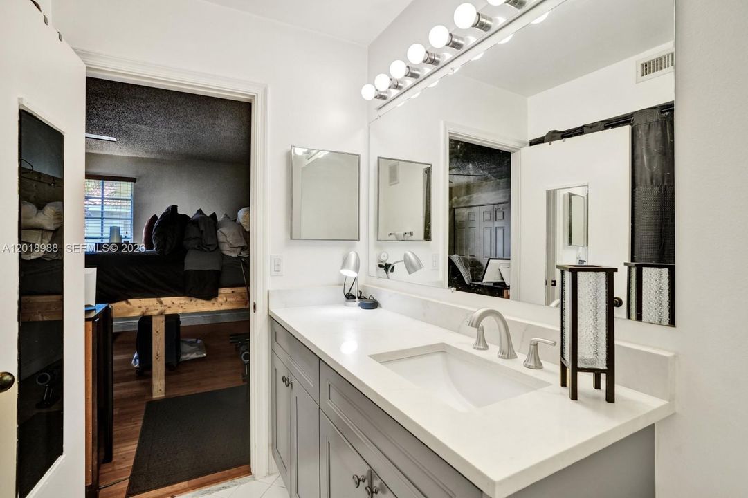 En Venta: $529,900 (3 camas, 2 baños, 1443 Pies cuadrados)