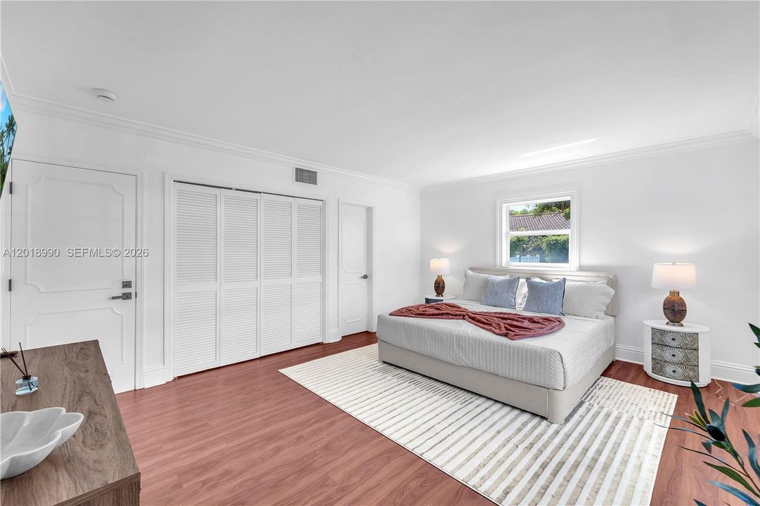 For Rent: $19,500 (7 beds, 6 baths, 6585 Square Feet)