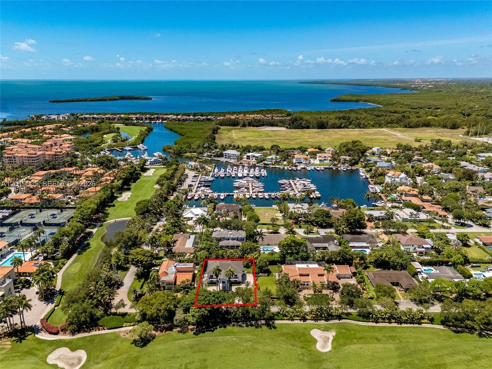 For Sale: $3,495,000 (5 beds, 4 baths, 4675 Square Feet)