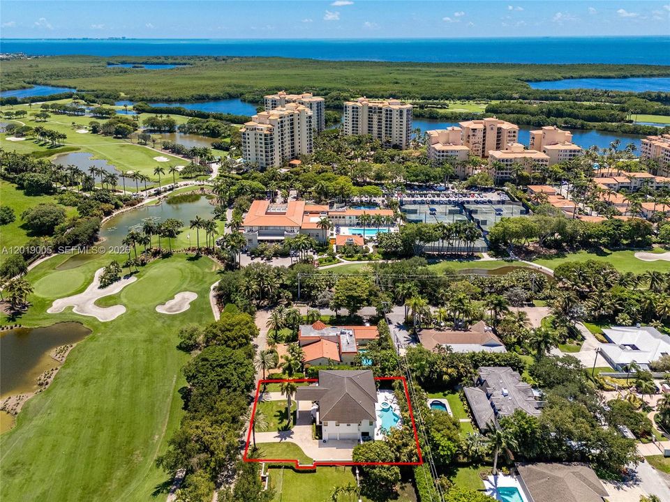 For Sale: $3,495,000 (5 beds, 4 baths, 4675 Square Feet)