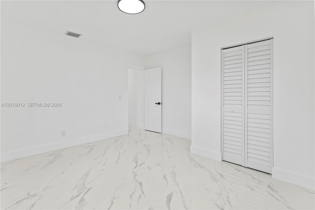 На продажу: $675,000 (4 спален, 2 ванн, 1784 Квадратных фут)