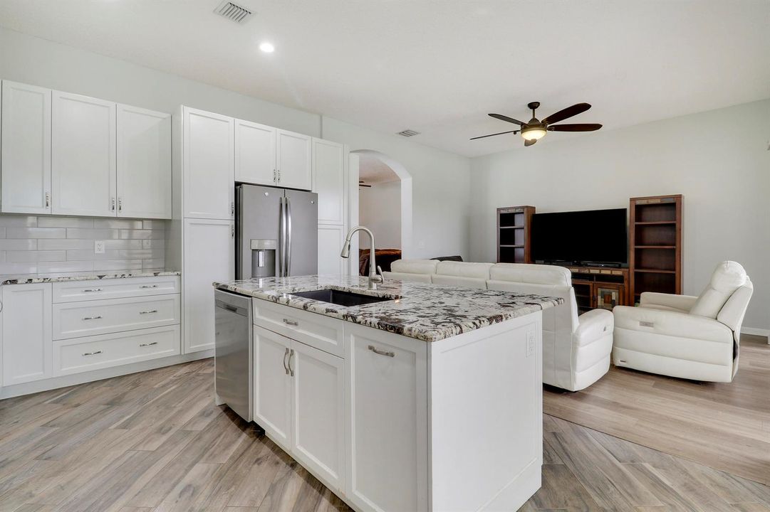 kitchen/living