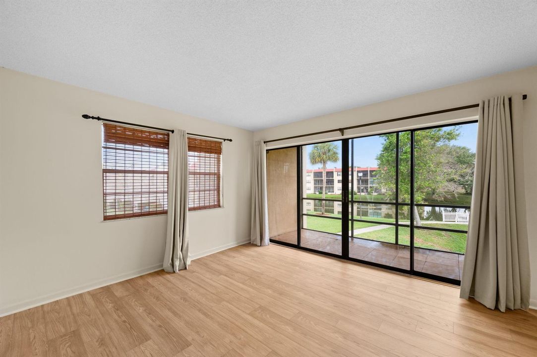 8-web-or-mls-2050 Oleander Blvd 2-206 -