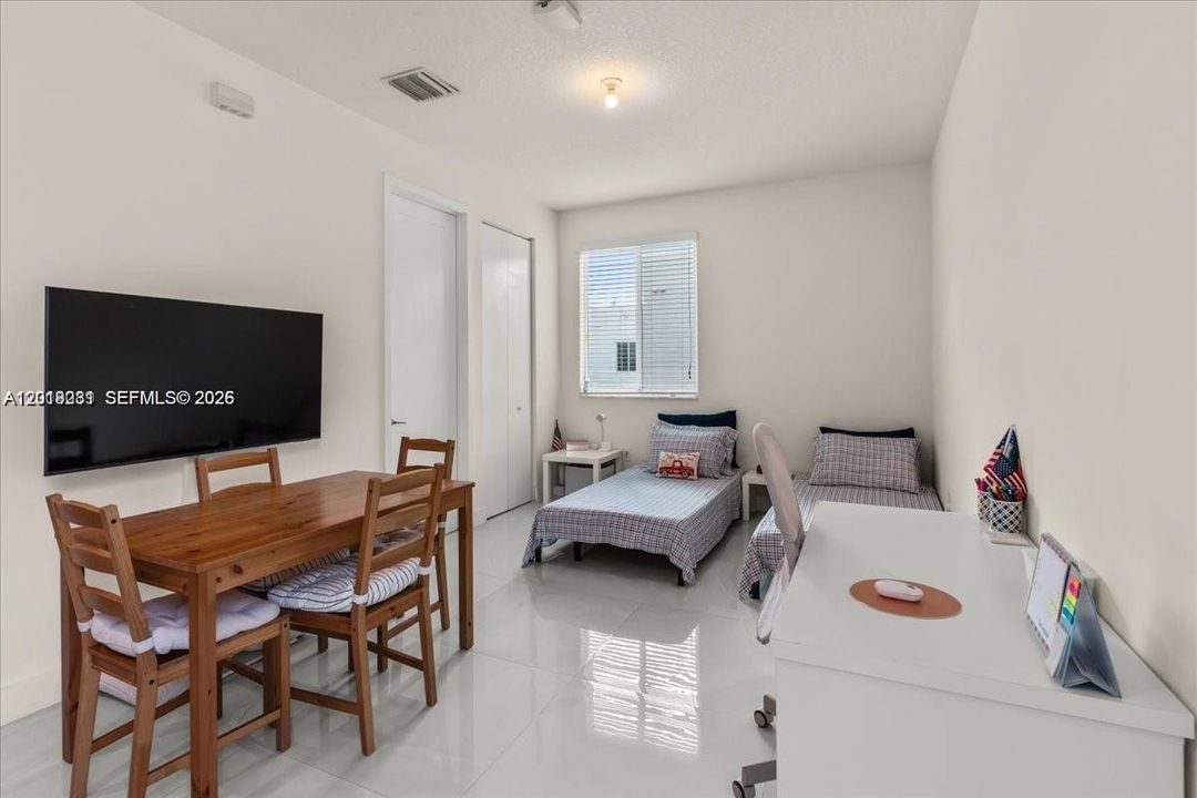 For Sale: $899,000 (4 beds, 3 baths, 2379 Square Feet)