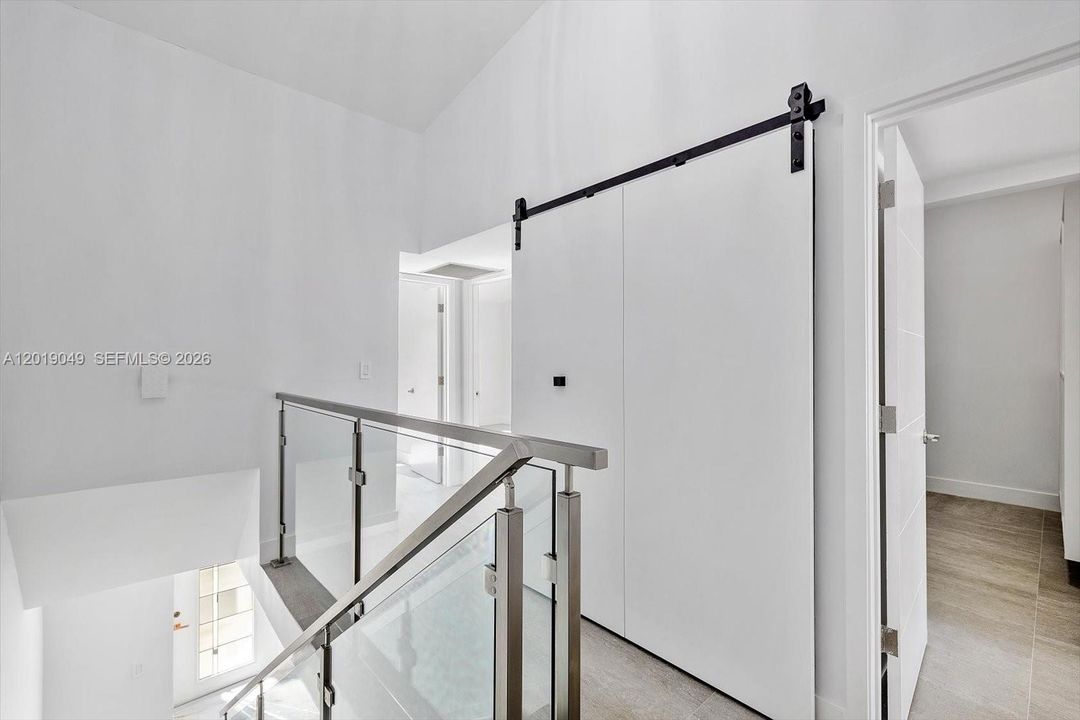 На продажу: $699,000 (3 спален, 2 ванн, 1590 Квадратных фут)