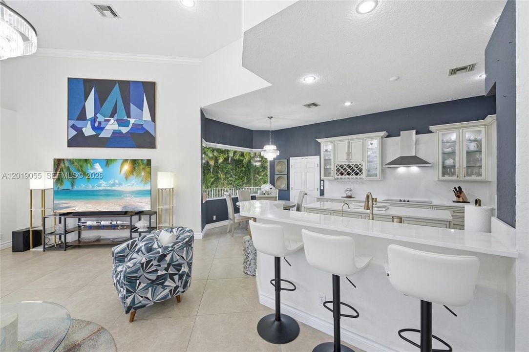 For Sale: $2,200,000 (5 beds, 4 baths, 3756 Square Feet)