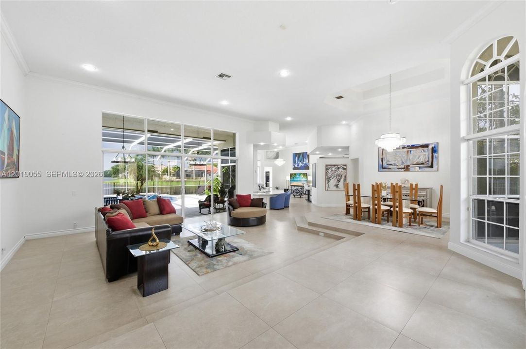For Sale: $2,200,000 (5 beds, 4 baths, 3756 Square Feet)