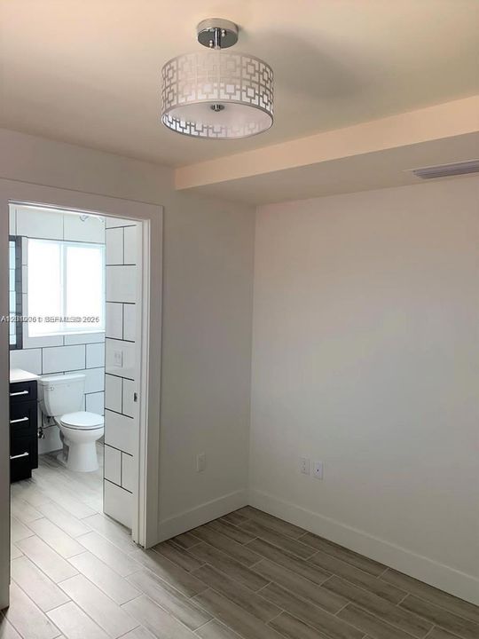 For Rent: $3,375 (3 beds, 3 baths, 1870 Square Feet)