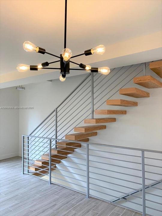 For Rent: $3,375 (3 beds, 3 baths, 1870 Square Feet)