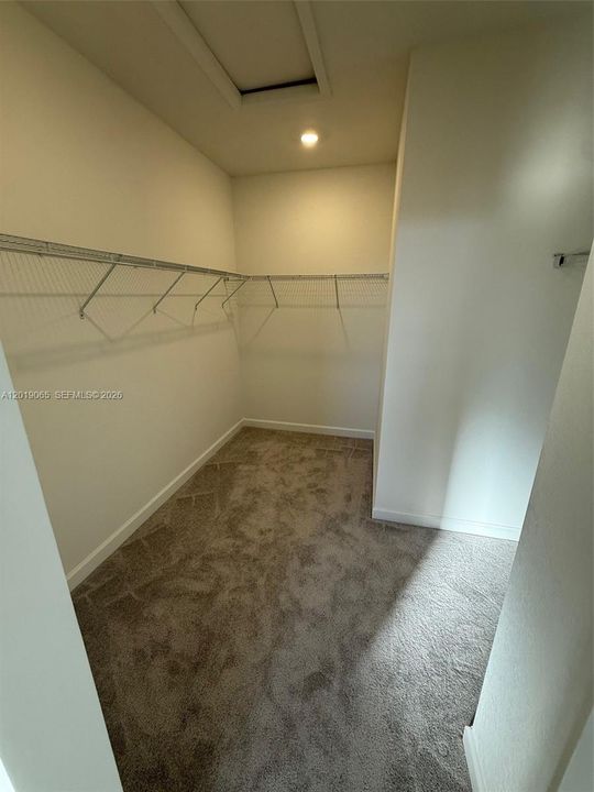 En Renta: $3,900 (3 camas, 2 baños, 1896 Pies cuadrados)