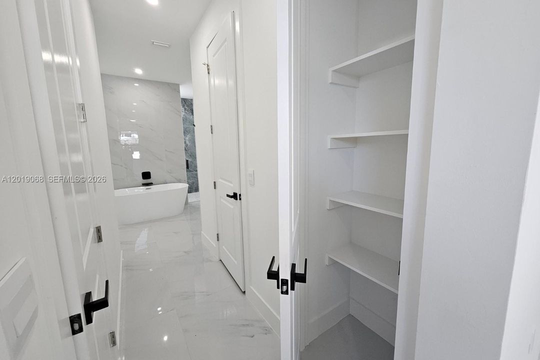 Recently Rented: $3,300 (3 beds, 2 baths, 1931 Square Feet)