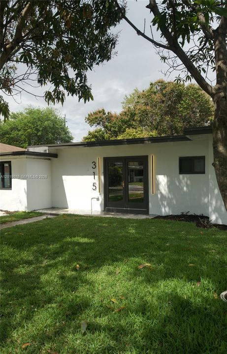 For Rent: $4,500 (4 beds, 3 baths, 1714 Square Feet)
