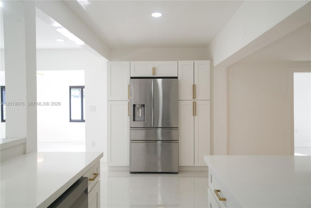 For Rent: $4,500 (4 beds, 3 baths, 1714 Square Feet)