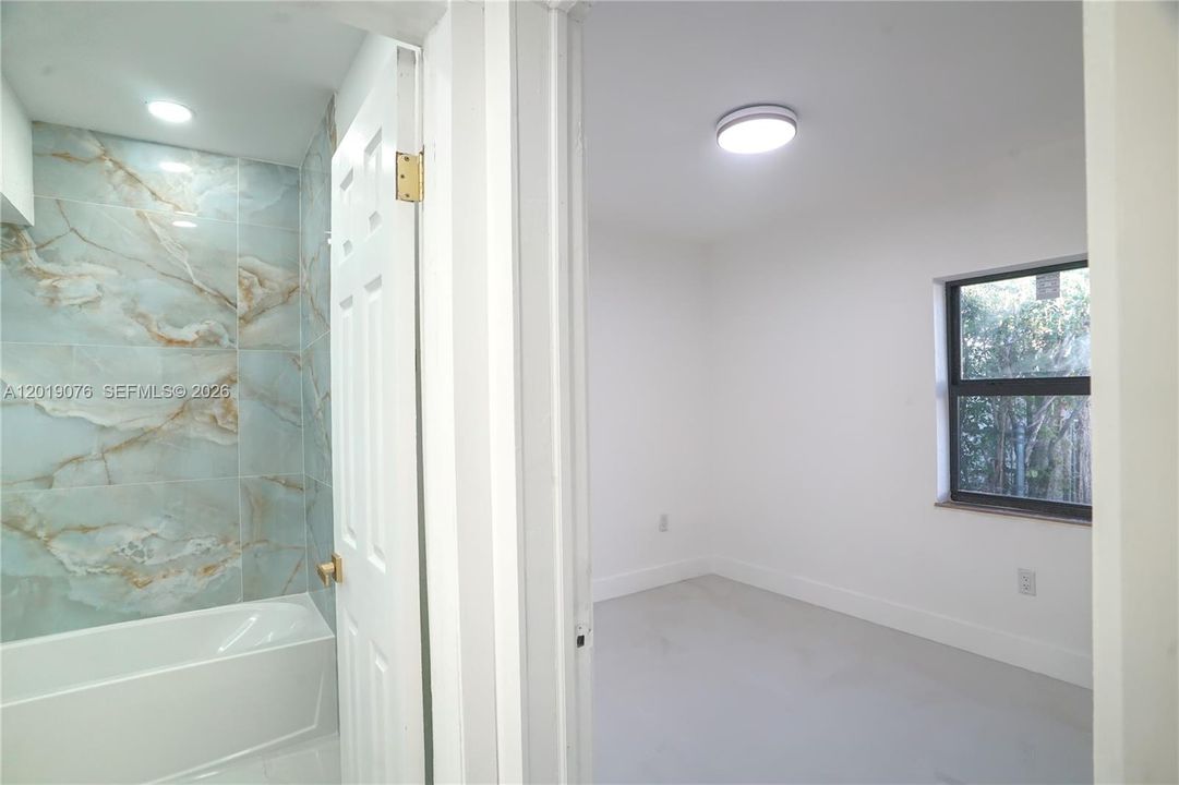 For Rent: $4,500 (4 beds, 3 baths, 1714 Square Feet)