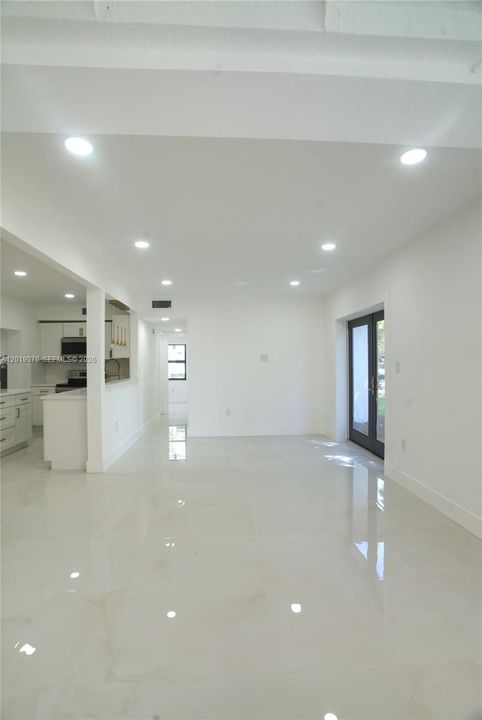 For Rent: $4,500 (4 beds, 3 baths, 1714 Square Feet)