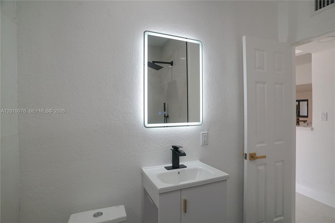 For Rent: $4,500 (4 beds, 3 baths, 1714 Square Feet)