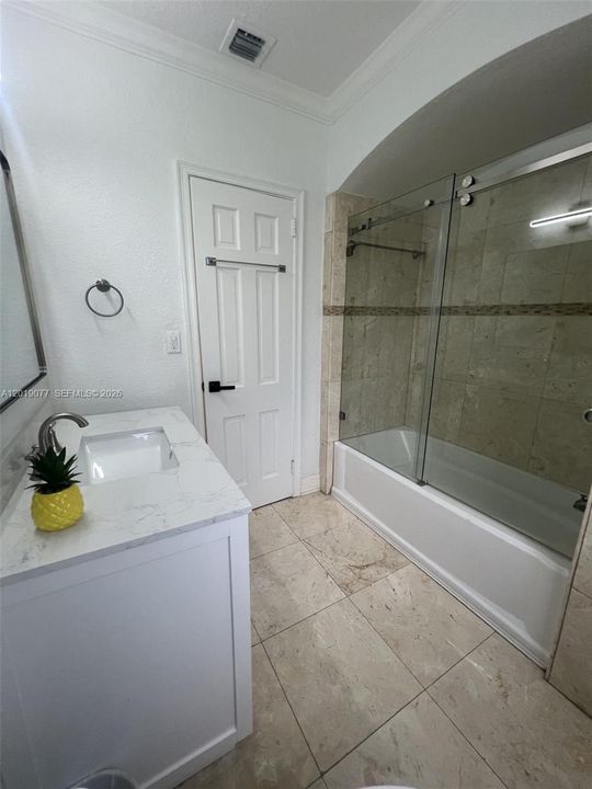 Active With Contract: $6,300 (3 beds, 2 baths, 1547 Square Feet)