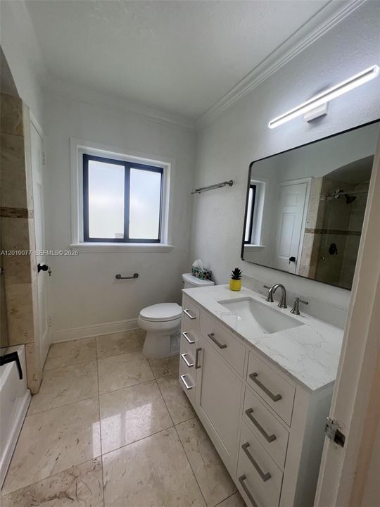 Active With Contract: $6,300 (3 beds, 2 baths, 1547 Square Feet)