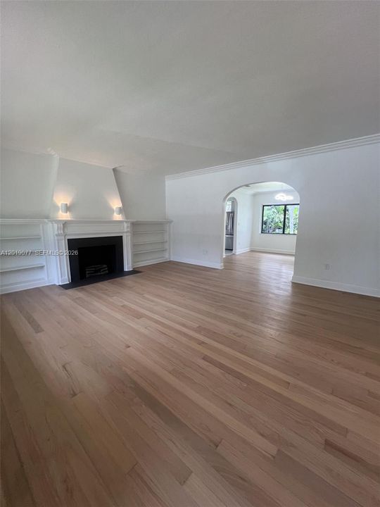 Active With Contract: $6,300 (3 beds, 2 baths, 1547 Square Feet)