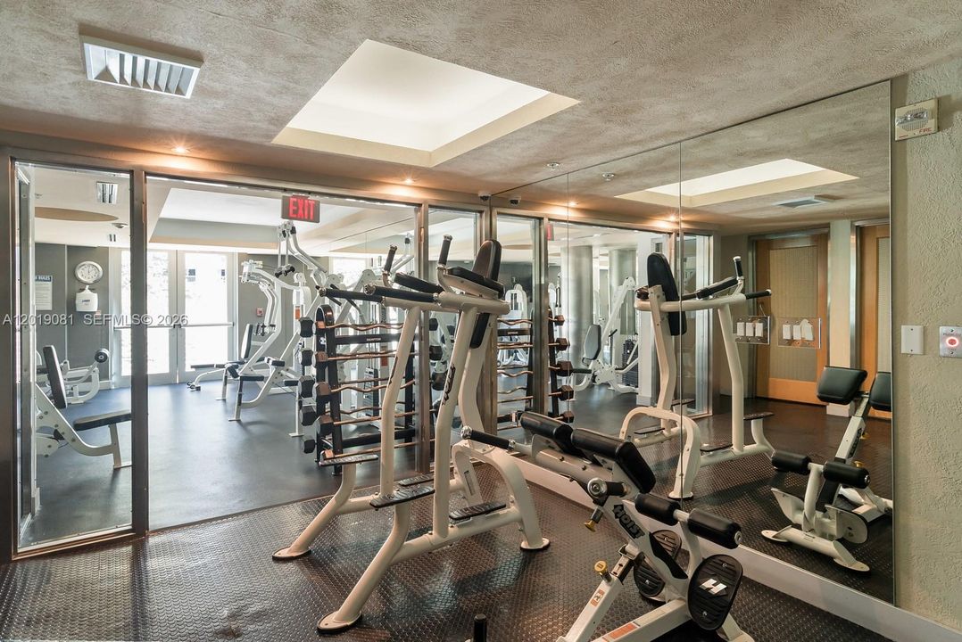 Activo con contrato: $3,400 (1 camas, 1 baños, 686 Pies cuadrados)